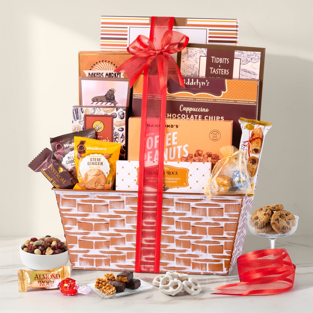 Christmas Wicker Gift Basket