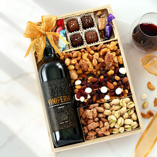 Extravagant Wine Gift Tray