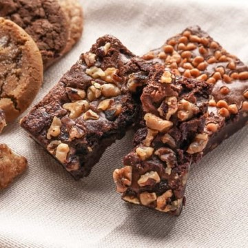 Grand Gourmet Holiday Bakery Box