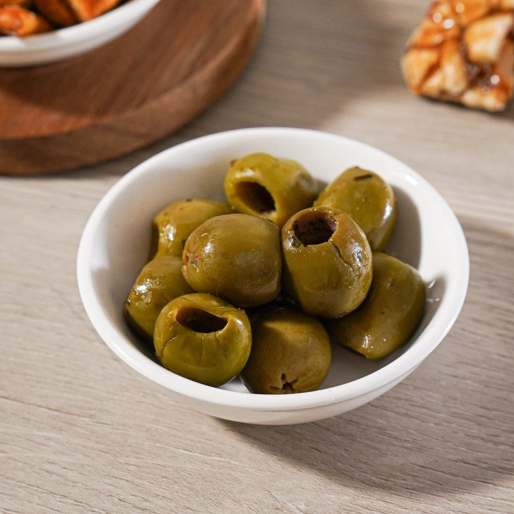 Supreme Delight Wine Gift Basket